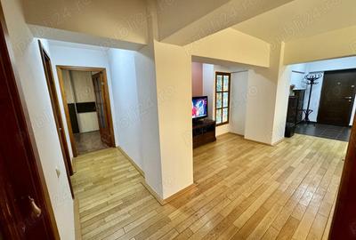 Apartament cu 3 camere decomandat în Central - 10