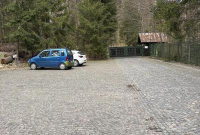 Teren de 835 mp, în Central - 2