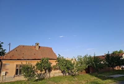 Casa pentru demolare/renovare in Nadlac cu teren 616mp - 2