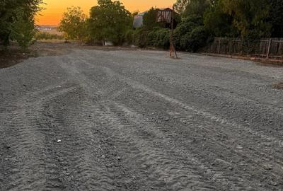 Inchiriez teren pana la 3000 mp langa Metro - 3