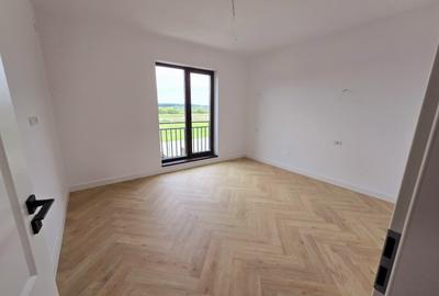 Duplex cu pereti separati langa padure si acces facil spre DN - 14