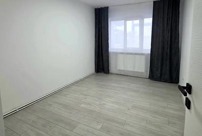 De vanzare apartament cu 4 camere, zona Pietei, complet renovat, 76.490 euro - 9