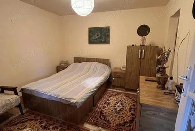 Casă cu 6 camere cu Teren 700 Mp în Central