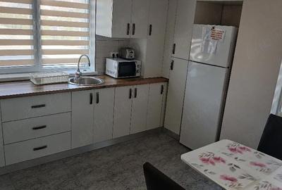Apartament cu 3 camere decomandat în Central - 2