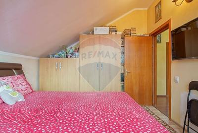 Casă cu 4 camere cu Teren 443 Mp în Tractorul - 19