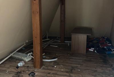 Vand casa P+M cu 4 cam.in zona 7 Noi. - 4