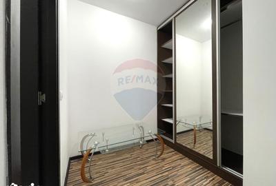 Casă cu 5 camere cu Teren 110 Mp în Palazu Mare - 13