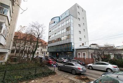 Cladire de birouri inchiriata | Randament +7,5% / an | Contract ferm | - 4