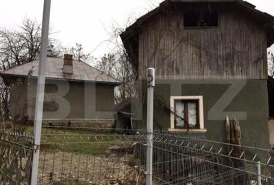 Casă cu 5 camere cu Teren 1682 Mp în Central - 8