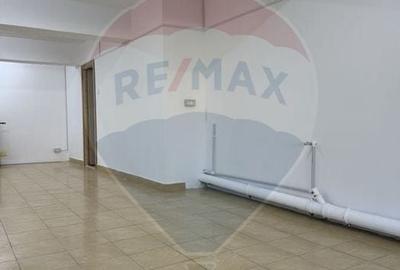 Spatiu comercial sau de birou zona Uta - 3