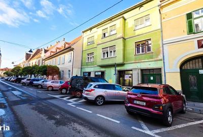 Spațiu comercial, de 107 mp, în Central - 7