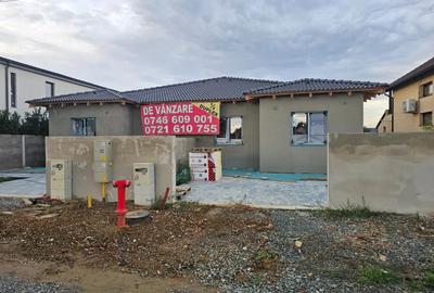 Casă cu 4 camere cu Teren 445 Mp în Giroc - 1