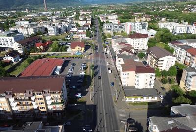 Spatiu Comercial de Vanzare 780 mp utili - Vitrina 63 m - Locatie buna - 3