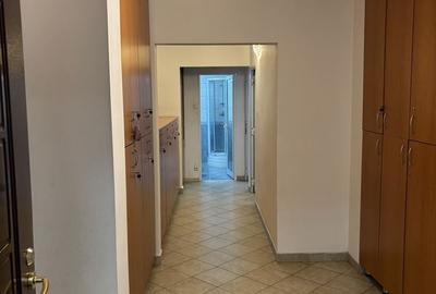 Spațiu comercial, de 78 mp, în Micro 11 - 6