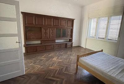 Apartament cu 2 camere decomandat în Central - 4