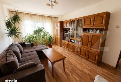 Apartament cu 3 camere decomandat în Micro 12 - 3