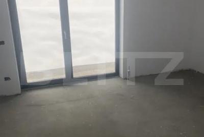 Casă cu 4 camere cu Teren 1096 Mp în Central - 1