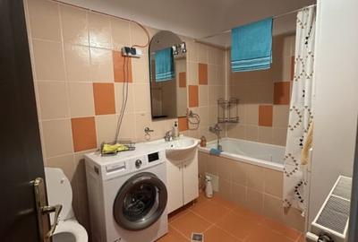Apartament cu 3 camere semidecomandat, mobilat în Florești - 9