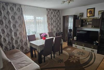 Apartament cu 3 camere decomandat în Central - 2