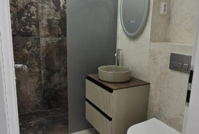 Apartament cu 3 camere decomandat în Zorilor