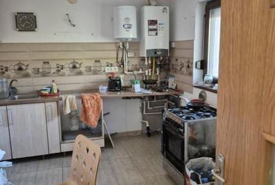 Casă cu 3 camere cu Teren 400 Mp în Domnești - 11