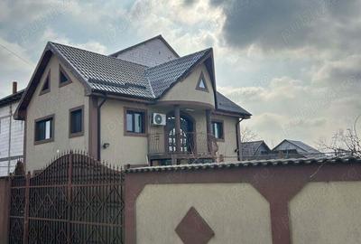 Vila cosoveni 12 km de Craiova parter+etaj - 2