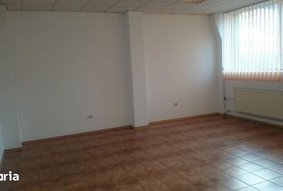Casă cu 4 camere cu Teren 100 Mp în Central - 4