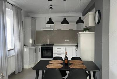 Apartament cu 2 camere decomandat în Central - 3