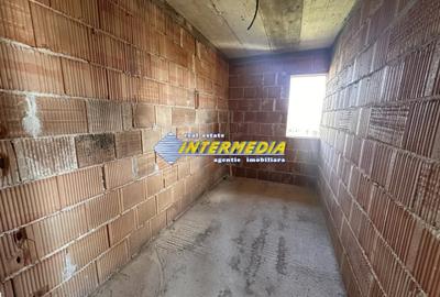 Casă individuală cu 4 camere cu Teren 900 Mp în Micești - 5