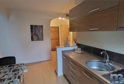 Apartament cu 3 camere decomandat în Lefaia - 6