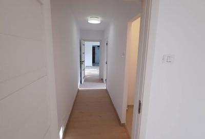 Apartament cu 3 camere semidecomandat în Tineretului - 3