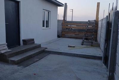Casă cu 2 camere cu Teren 140 Mp în Central - 3