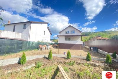 Casa independenta de vanzare 4 camere, 2 niveluri si 500 mp teren,Sincraiul de Mures, strada Vale - 9