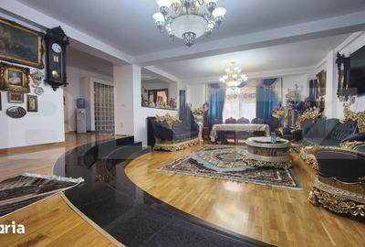 Casă cu 7 camere cu Teren 292 Mp în Central - 17