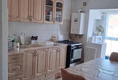 Apartament cu 2 camere decomandat în Carpați 2 - 5