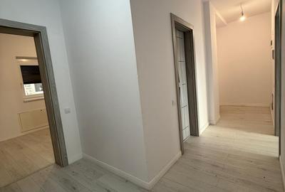 Apartament cu 3 camere decomandat în Tineretului - 6