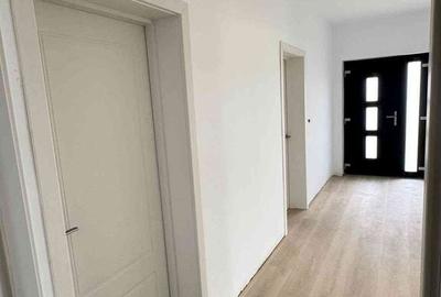 Casă cu 3 camere cu Teren 600 Mp în Păulești - 10
