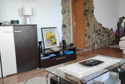 Casă cu 5 camere în Central - 1