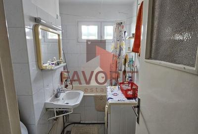 Apartament cu 3 camere semidecomandat, mobilat în Circumvalațiunii - 14
