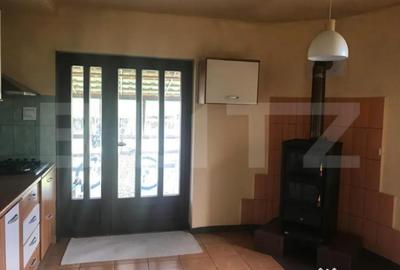 Casă cu 5 camere cu Teren 600 Mp în Central - 8