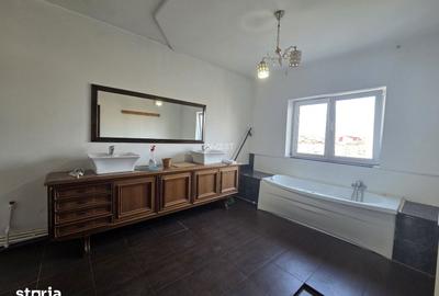 Apartament cu 4 camere în Dacia - 2