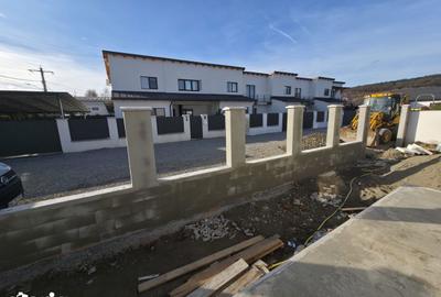 Casă cu 4 camere cu Teren 500 Mp în Livezeni - 6