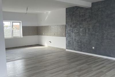 Casă cu 4 camere în Central - 1
