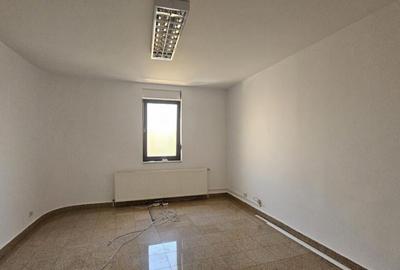 Apartament cu 5 camere semidecomandat în Central - 18