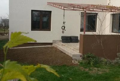 Casă în Făcău - 2