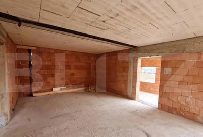 Casă cu 4 camere cu Teren 386 Mp în Micești - 4