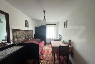 Casă cu 3 camere cu Teren 3340 Mp în Central