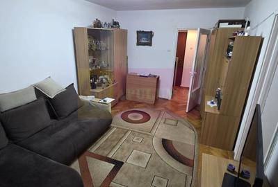 Apartament cu 3 camere circular în Central - 1