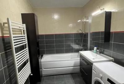 Apartament 3 camere, decomandat - zona Tractorul - 1