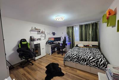 Casă cu 4 camere cu Teren 700 Mp în Central - 11